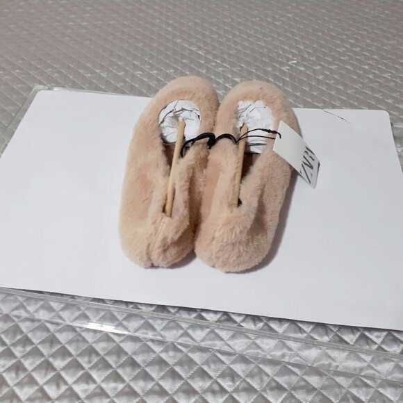 NWT Zara light brown taupe tan faux fur low heeled ballet flats, 8 - Picture 12 of 14